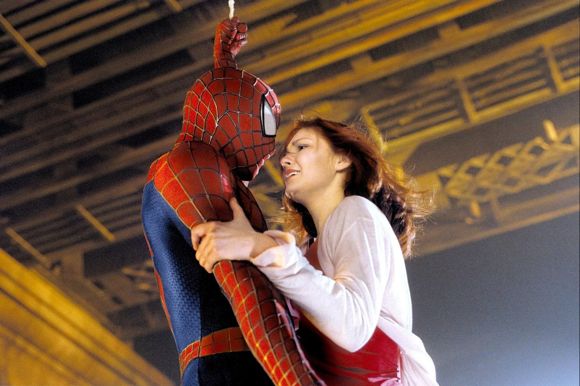 Spider-MJ: ¿Qué hubiera pasado si Mary Jane hubiera recibido la mordedura radiactiva en lugar de Peter Parker? 
