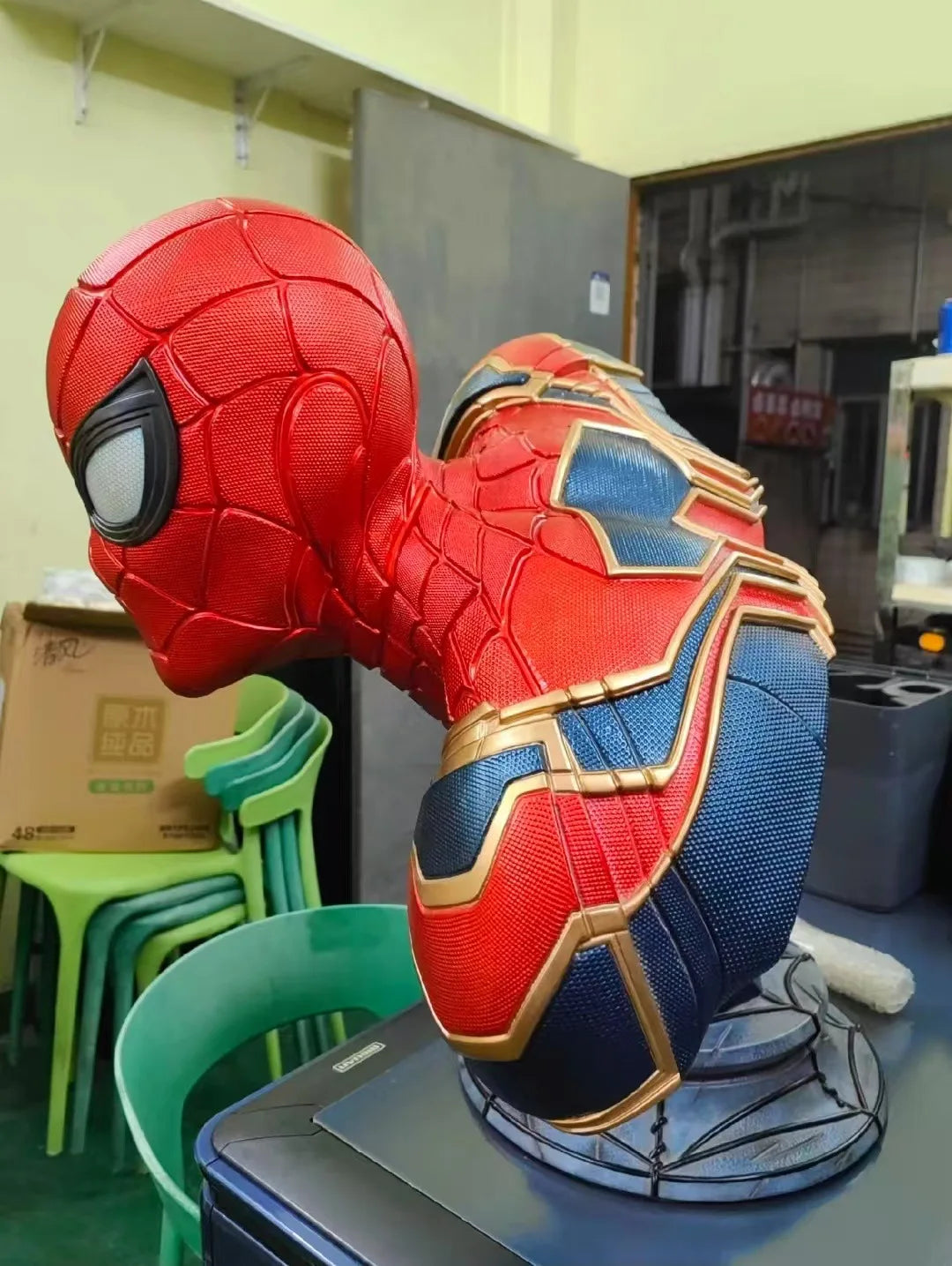 Figurine Buste de Spider-Man en Résine Iron-Spider