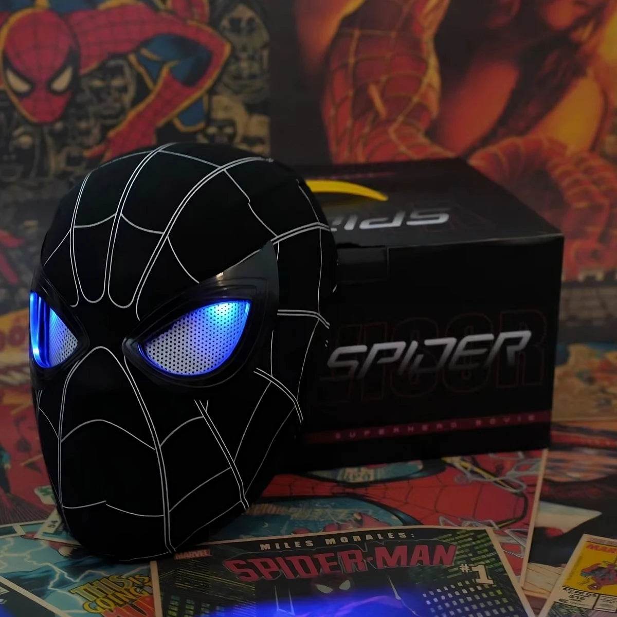 Masque Spider-Man Noir avec Yeux Movibles