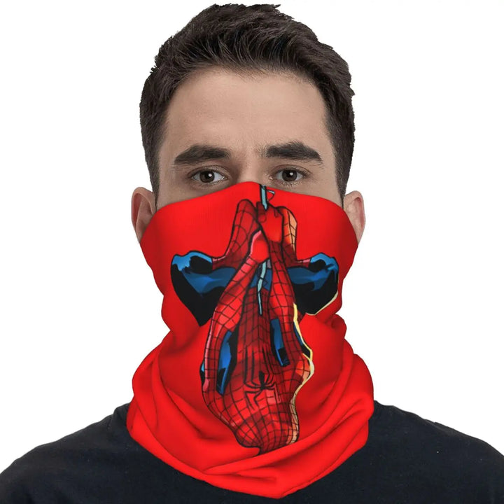 Cagoule Spider-Man Suspendu par une Toile
